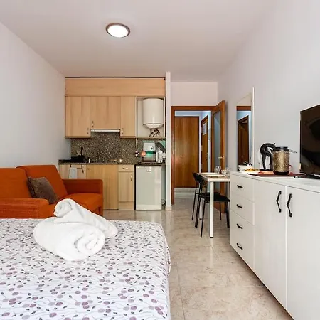 Estudio Carbonell Beach- Terrace Apartman
